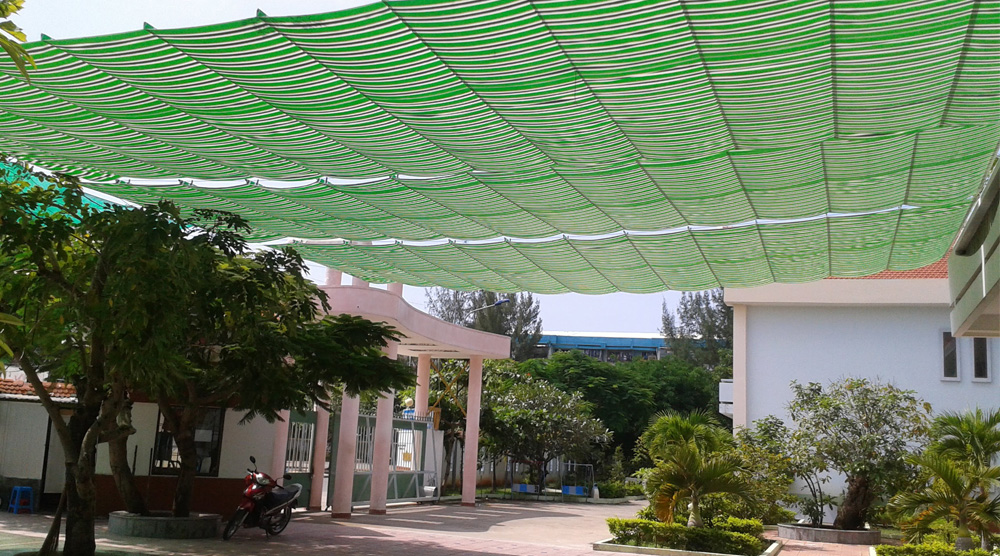 Bạt che sân vườn